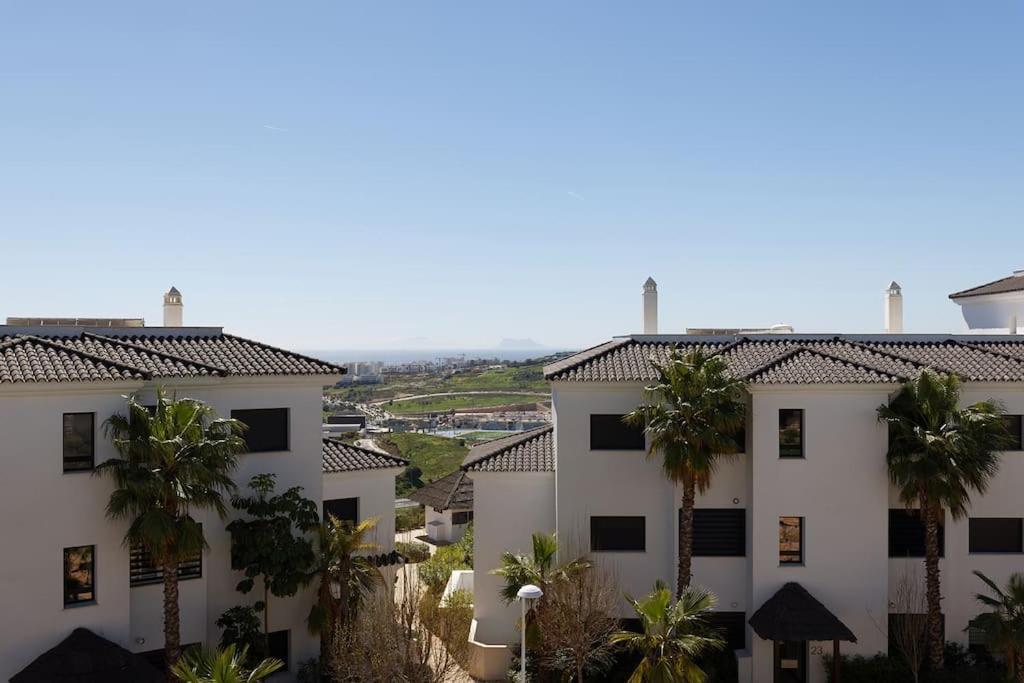 Apartamento 2 Bed At Hills With Great Sea Views! *
